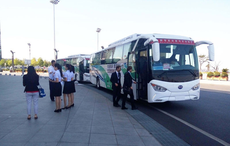Elektrobusy BYD Coach. (foto: BYD)