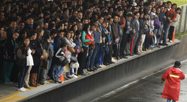 ...jenže ve špičkách může znepříjemňovat život tisícům lidí. (foto: Semana)