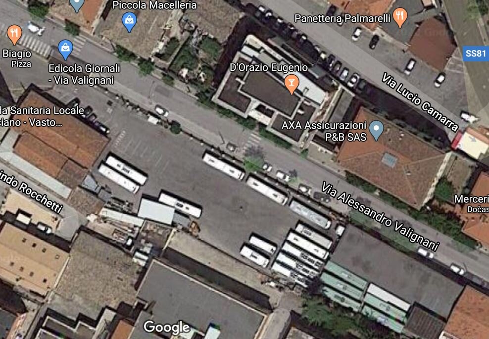 Snímek z listopadu roku 2018 prozrazuje osud pěti ze sedmi vozů Menarini Monocar F201/2 LU.