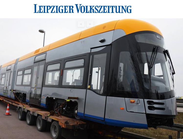 Tramvaj Solaris Tramino pro Lipsko ukázal německý deník Leipziger Volskzeitung. Fotografii pořídil čtenář novin Lothar Hammer. (Print Screen webové stránky www.lvz.de, foto tramvaje: Lothar Hammer)