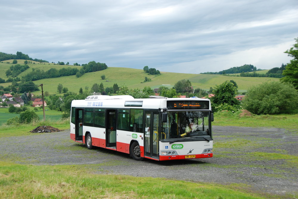 Na linkách MHD ve Frýdku-Místku sloužil kdysi i jeden vůz Volvo 7000, jenž byl v roce 2015 vyřazen. (foto: Libor Hinčica)  