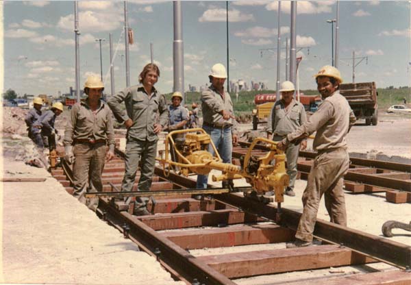 Takto se ve druhé polovině 80. let Premetro budovalo. (snímek: Asociación Amigos del Tranvía)