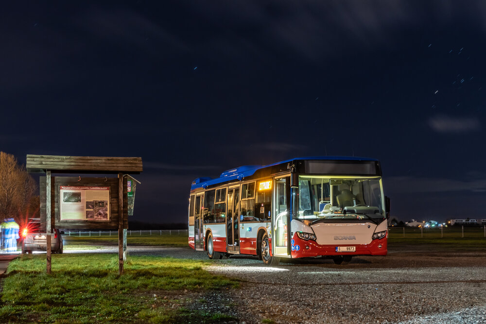 Jedna ze Scanií pro ČSAD POLKOST se představila i na letošním veletrhu CZECHBUS. Zvěčněna byla dne 28. listopadu 2019 před odjezdem z akce. (foto: Honza Tran)