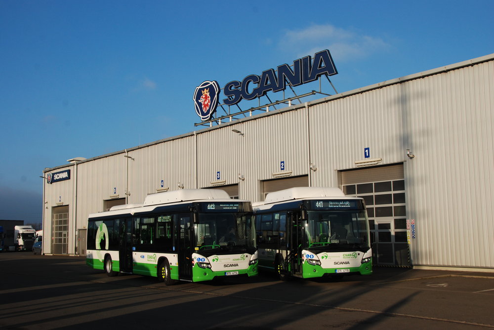 Autobusy Scania Citywide LE pro ČSAD Havířov v areálu společnosti Scania v Paskově při slavnostním předání zákazníkovi. (foto: Libor Hinčica)