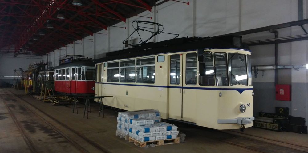 Německá tramvaj Gotha T2-62 ve společnosti dalších historických vozů Boveraclubu. (foto: Zdeněk Mazánek)