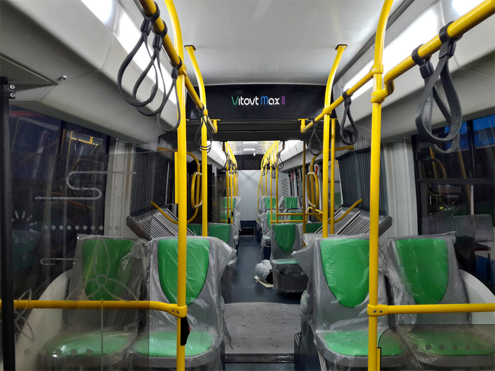 Dva snímky z 27. prosince 2019 ukazují interiér vozu.