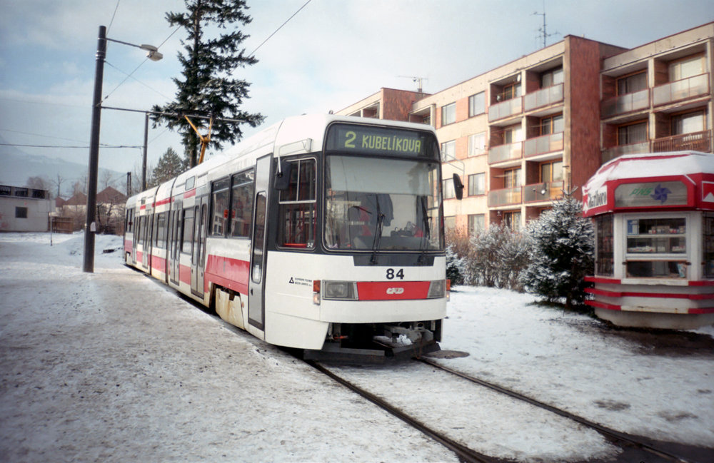 Prototyp RT6N1 během svého krátkého působení v Liberci na trojúhelníku Kubelíkova dne 23. 12. 1998. (foto: Ing. Filip Jiřík)
