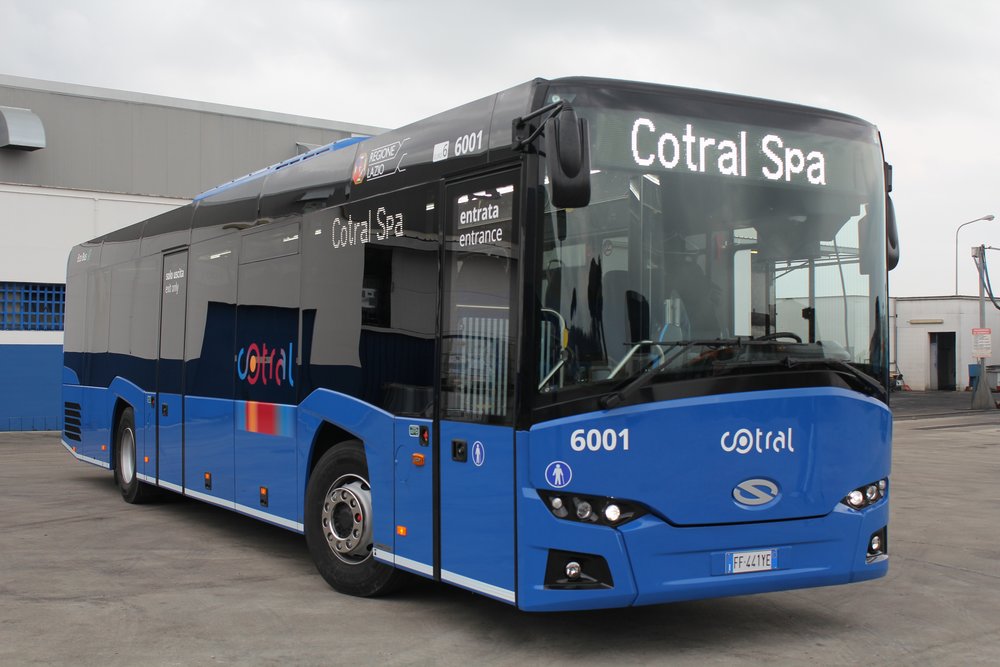 První vyrobené InterUrbino pro dopravce Cotral. (foto: Solaris Bus & Coach)