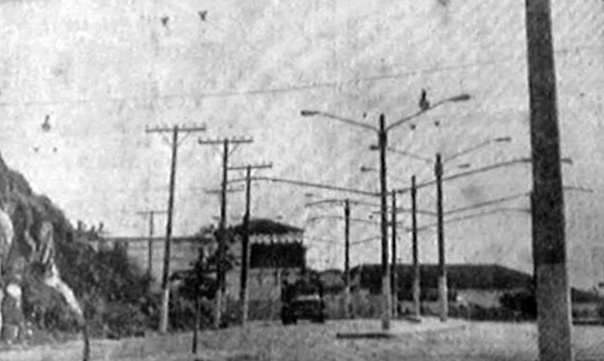 Nainstalovaná trolejová infrastruktura na severozápadě Santosu nebyla nikdy využita. (zdroj: archiv Emilia S. Pechiniho)