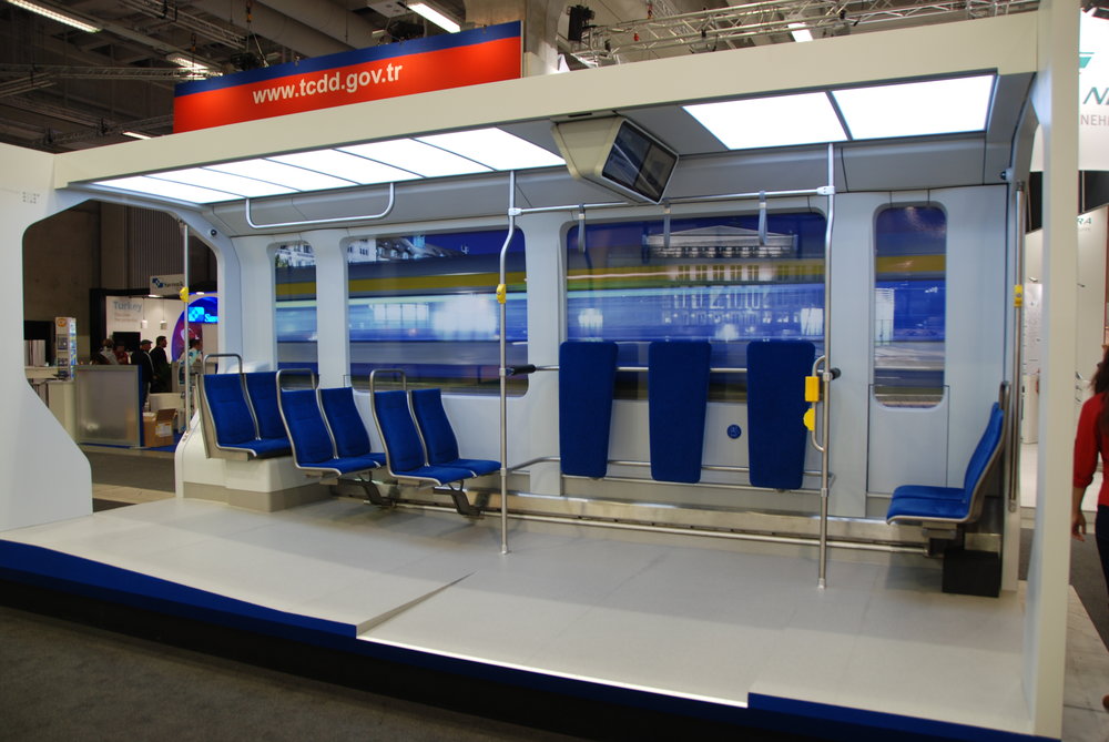 Maketa interiéru vozu Tramino Leipzig na stánku společnosti Solaris na veletrhu InnoTrans. (foto: Libor Hinčica)