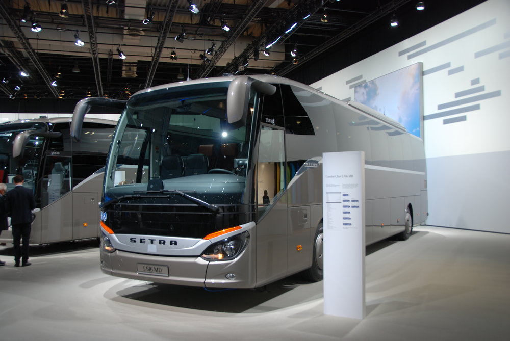 EvoBus se v rozsáhlé expozici pochlubil celou řadou vozidel značek Setra a Mercedes-Benz. (foto: Libor Hinčica)