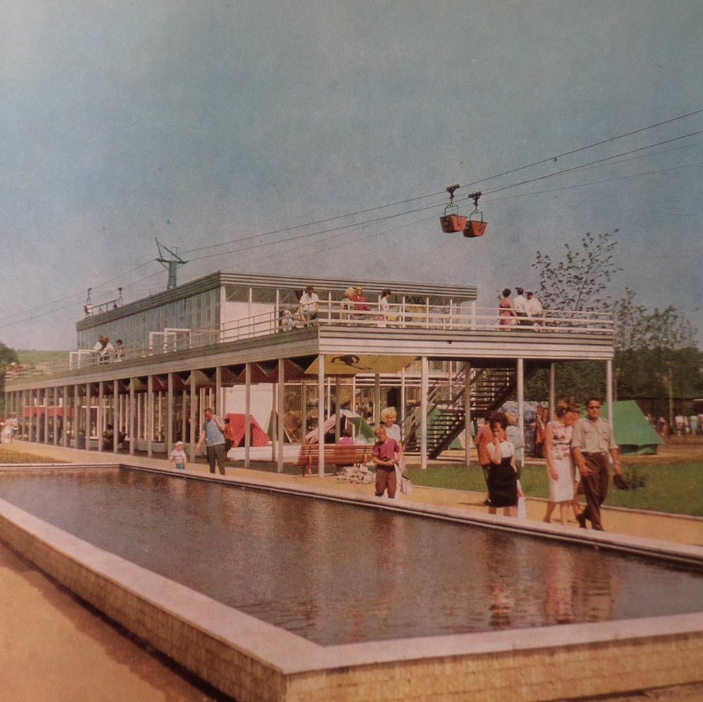 Nákladní lanovka (stejně jako upravený prostor areálu Černé louky) je dnes minulostí. Systém, který měl v minulosti opodstatnění s ohledem na obrovskou míru těžby, by měl být podle názoru města suplován osobní lanovkou, o jejímž smyslu ovšem lze pochybovat. Na provoz nákladních lanovek se můžete podívat například pod tímto odkazem. (repro z publikace Ostrava)