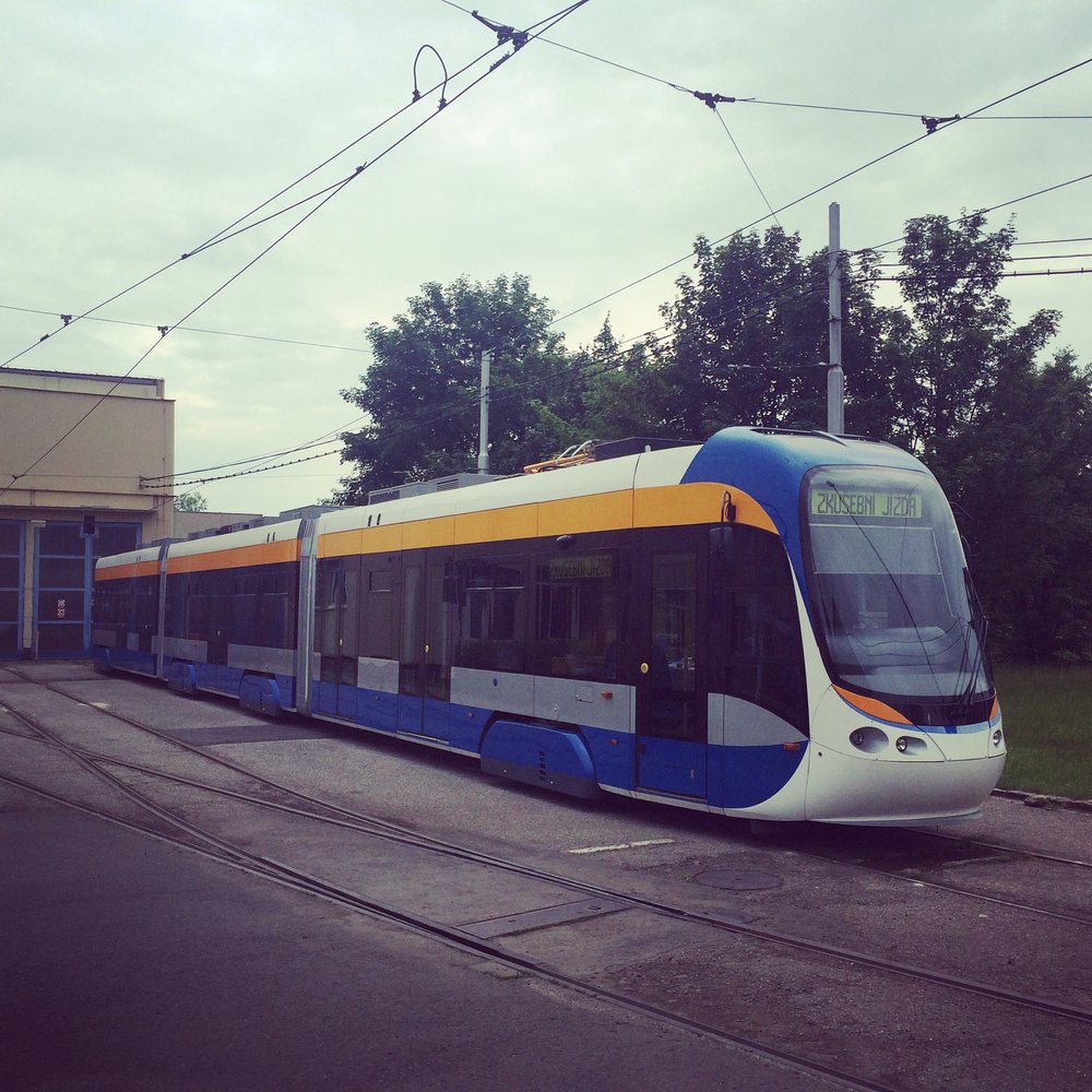 INEKON 210 - SUPERIOR PLUS v areálu ústředních dílen DP Ostrava (resp. společnosti EKOVA ELECTRIC). (foto: Libor Hinčica)