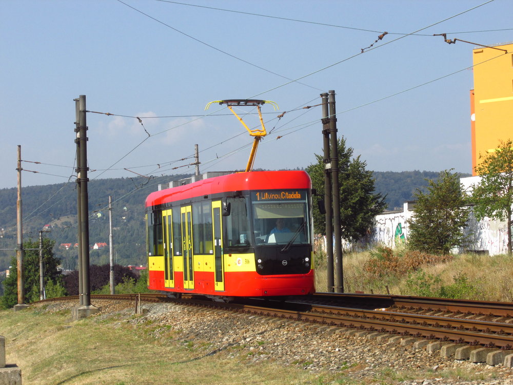 Vůz EVO1 v Mostě. (foto: Ing. Filip Jiřík)