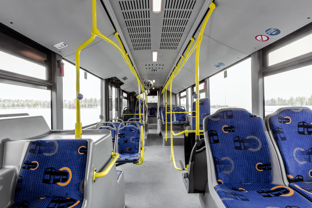 Pohled do interiéru 12m vozu. (foto: EvoBus)