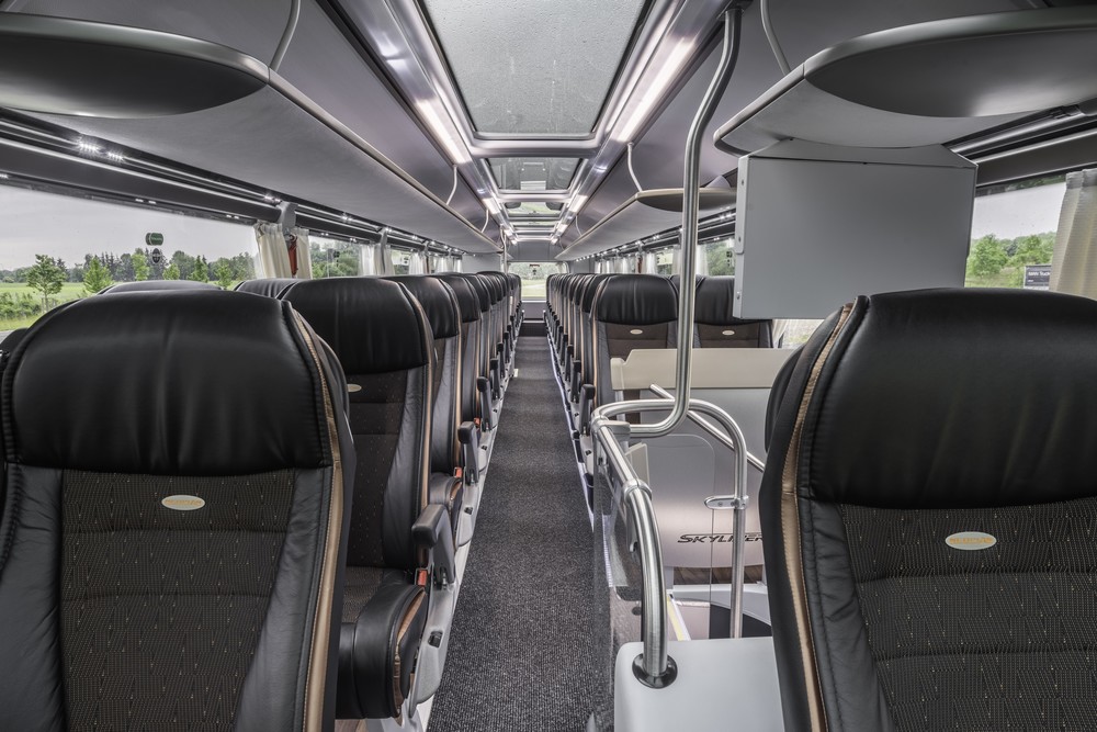 Pohled do interiéru horního patra autobusu. (foto: MAN Truck & Bus)