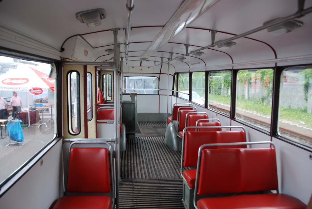 Interiér historického trolejbusu Škoda 8 Tr. (foto: Libor Hinčica)