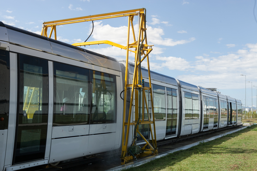 Výroba tramvají probíhala ve Francii i v Brazílii. Na snímku je jeden z brazilských vozů během zkoušek ve výrobním závodě v Taubaté. (foto: Alstom)