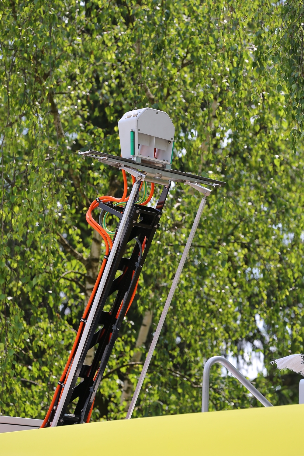 Speciální sběrač elektrobusu od Solarisu pro rychlé nabíjení. (foto: Solaris Bus & Coach)