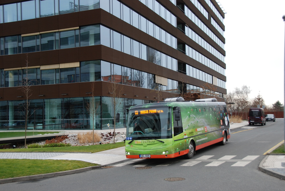 Arriva Praha provozuje dvojici elektrobusů na linkách BB1 a BB2. (foto: Libor Hinčica)