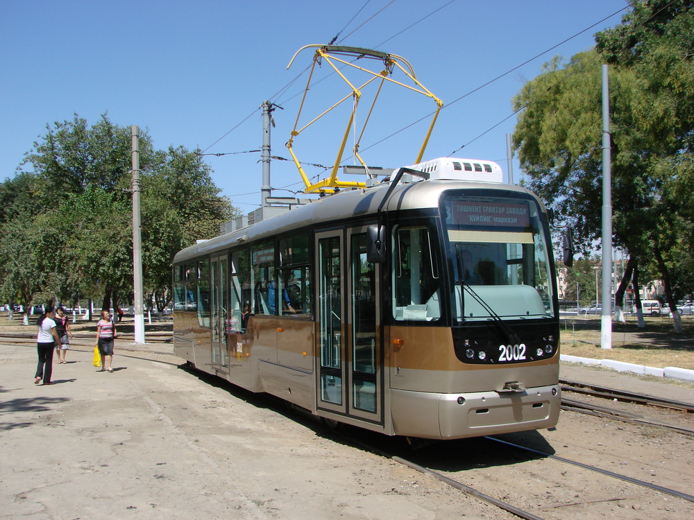 V uzbeckém hlavním městě jezdí také 20 tramvají VarioLF.S.(foto: Sergej Kivenko)