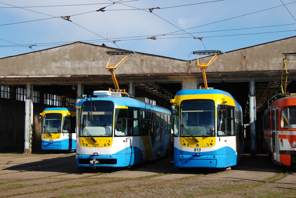 Košice měly s obnovou vozového parku tramvají podobné problémy jako Bratislava. Díky dodávkám vozů VarioLF2+ ovšem průměrné stáří vozového parku výrazně kleslo. (foto: Libor Hinčica)