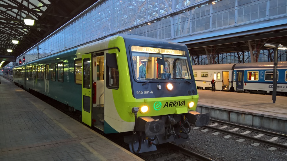 Jednotka řady 845 původně sloužila u Deutsche Bahn. (foto: Arriva)