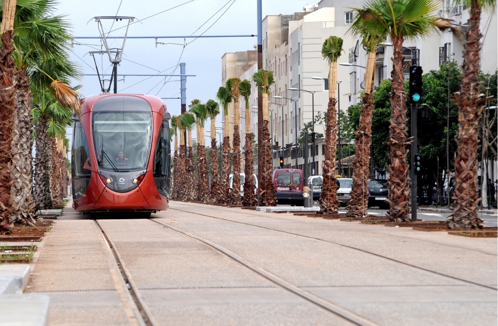 Kromě Alžírska nalezneme tramvaje Citadis také v dalším africkém státě - Maroku. Na snímku jsou vozy ve městě Casablanca. (foto: Alstom)