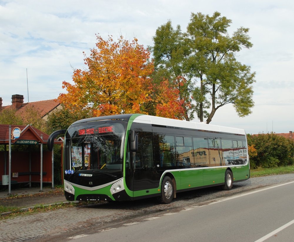 Druhý prototyp elektrobusu SOR NS 12 electric v Libchavách. (foto: Libor Hinčica)