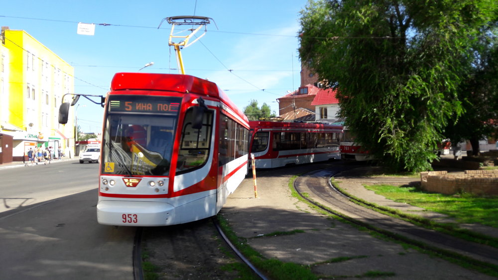  Jedna z nových tramvají typu 71-623-02.01. 
