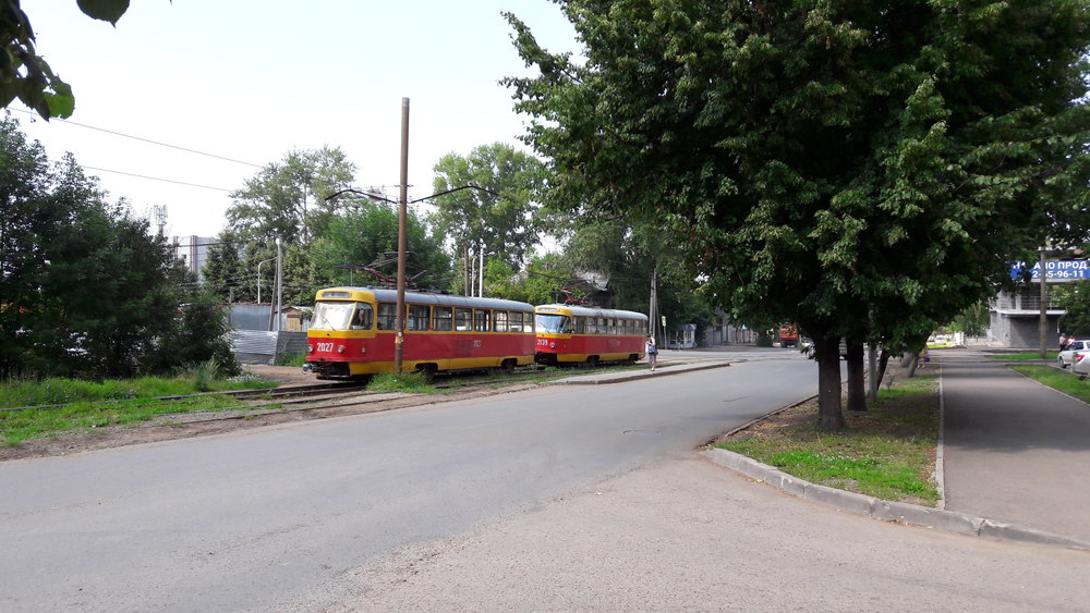  Jedna z tramvají zrovna vypověděla službu, a tak celá trať stála... 