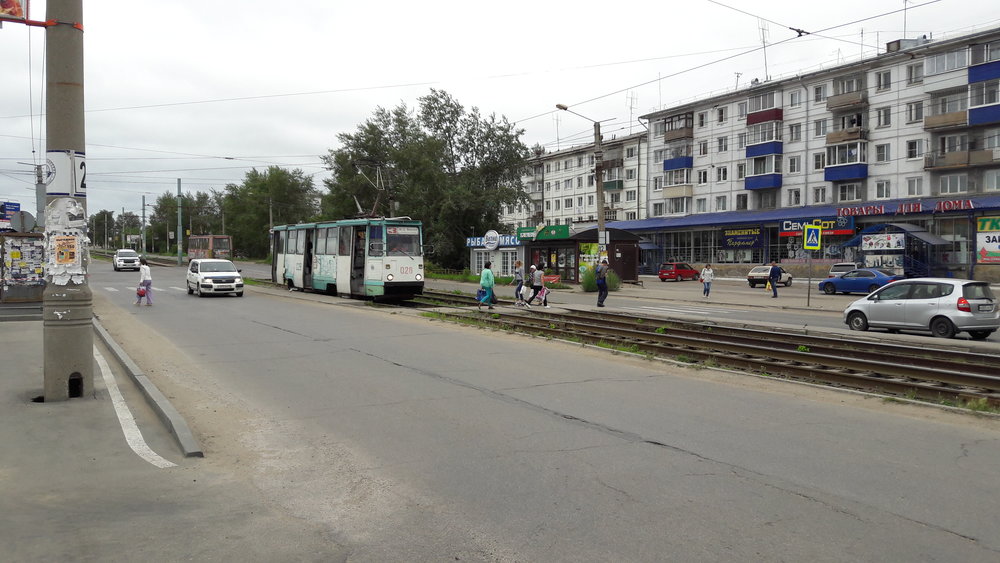  Mezi nádražím a zastávkou Privokzal'nyj 