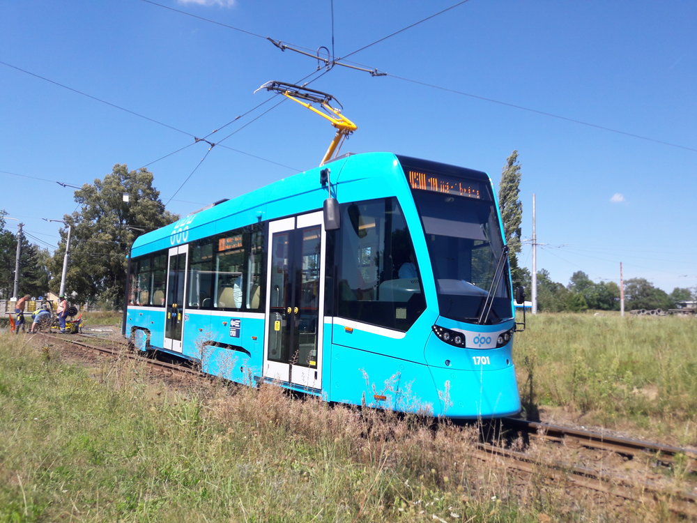 Nová tramvaj v Martinově. (foto: Vít Hinčica)