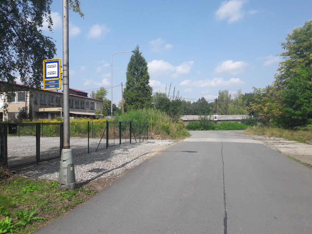 Je libo Ludvíkovou? U této konečné až na pár domků nic zajímavého není, důl je již přes 25 let zavřený.