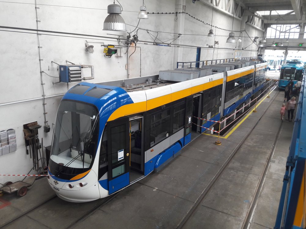 Nešťastná tramvaj od Inekonu se rovněž dočkala zasloužené pozornosti. 