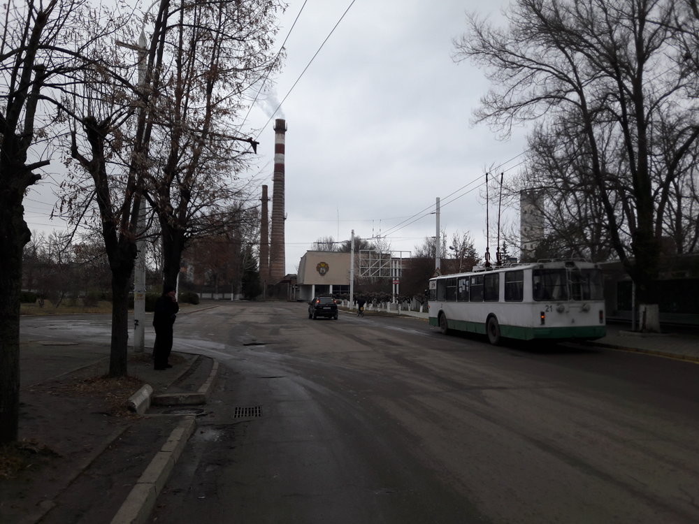  Konečná ZAO Benderyšelk. Povšimněte si vysoké nedostavěné věže vpravo.  