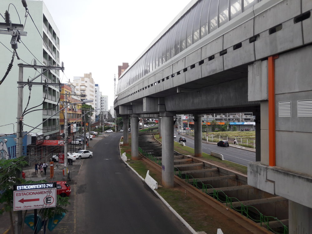  Novo Hamburgo. Východní strana stanice. Pohled k Portu Alegre (jih).  