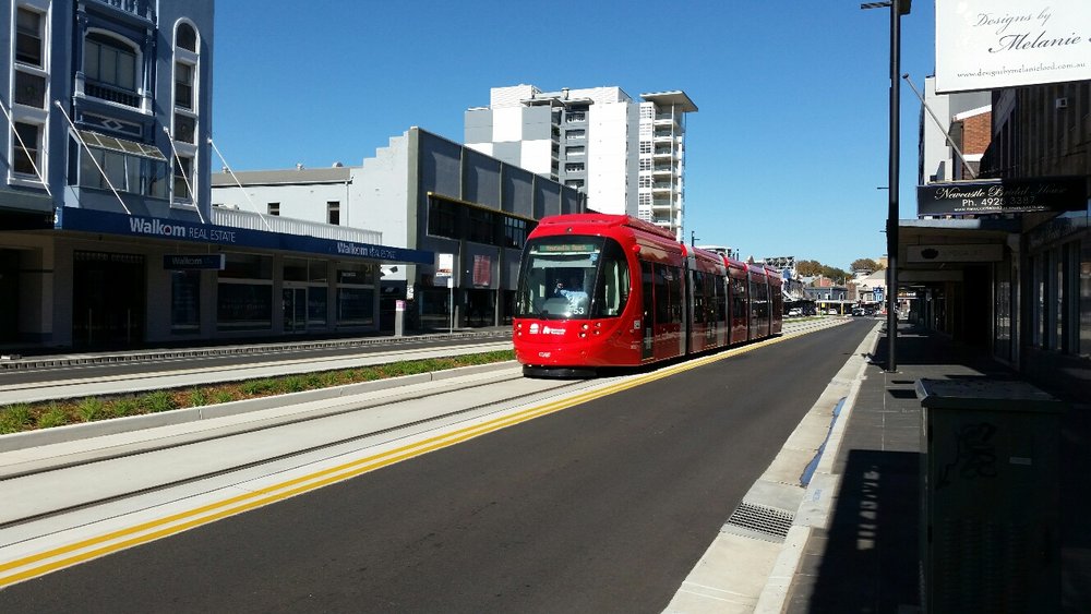 Tramvaj CAF Urbos 100 v Newcastlu. (foto: Mark Skinner)