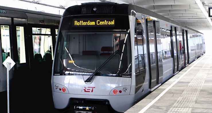Vozy Flexity Swift existují jako tramvaje nebo lehké jednotky určené například pro metro. Na snímku jeden z dříve dodaných vozů pro Rotterdam. (foto: Bombardier)