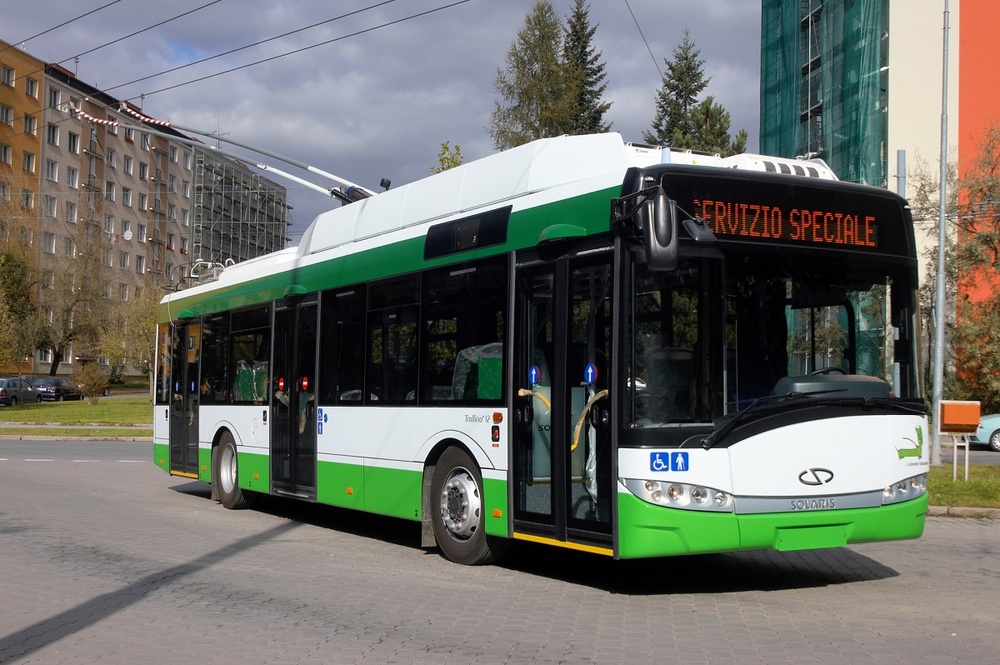 Jeden z dvojice nových trolejbusů Solaris Trollino pro Cagliari během zkoušek v Plzni. (foto: Škoda Electric)