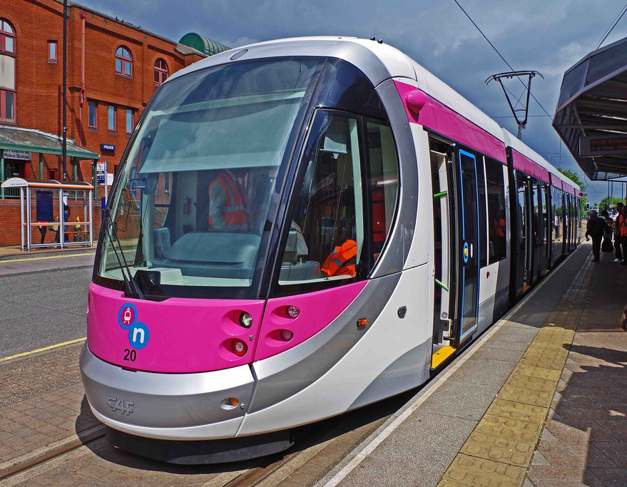 Budoucnost tramvajové dopravy v Birminghamu bude spjata s vozy CAF Urbos 3. Těch město objednalo celkem 20. (zdroj: Wikipedia)