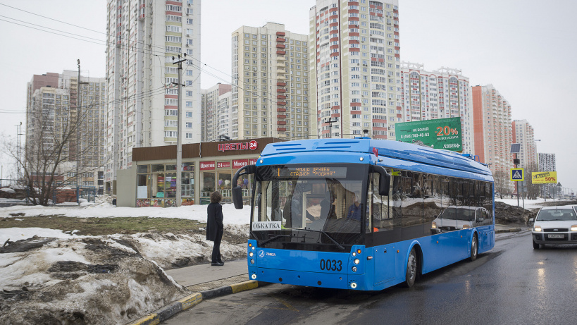 Trolejbus byl nejprve zkoušen na lince č. 1, která jako jediná ze tří tamních linek nemá návaznost na moskevské metro. Později se však dočkal nasazení i na další dvě linky, a sice 202 a 203. (zdroj: пресс-служба Администрации городского округа Химки)