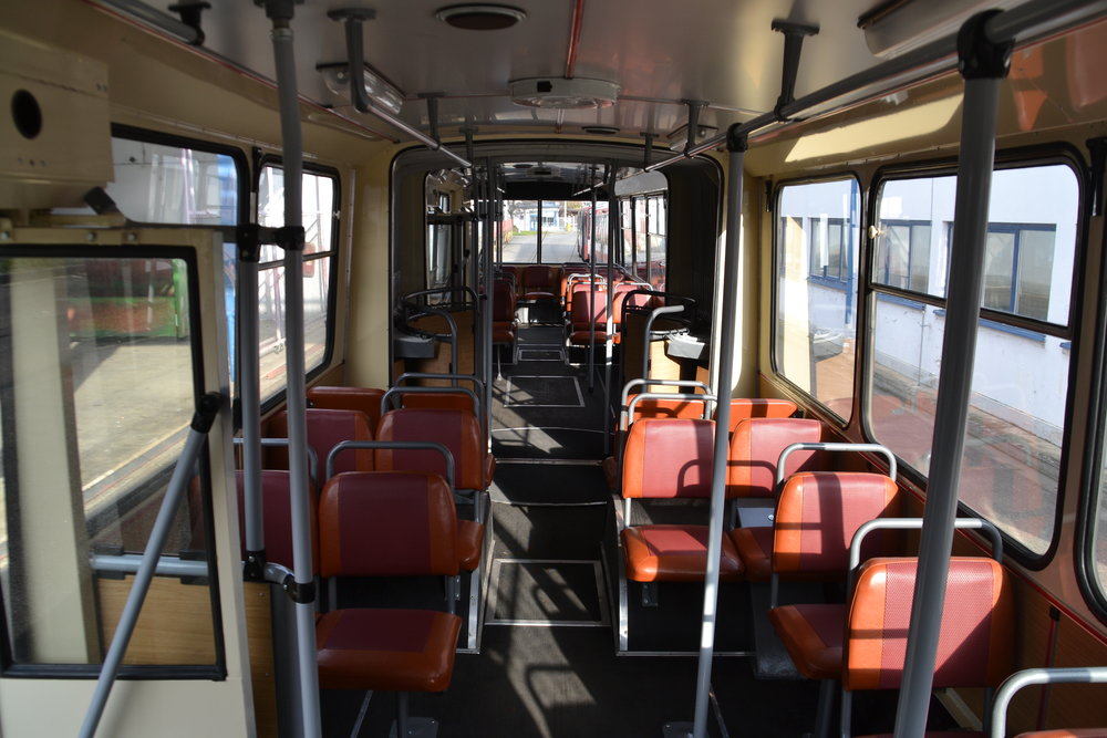 Pohled do interiéru trolejbusu. (foto: Ing. Jiří Černý)