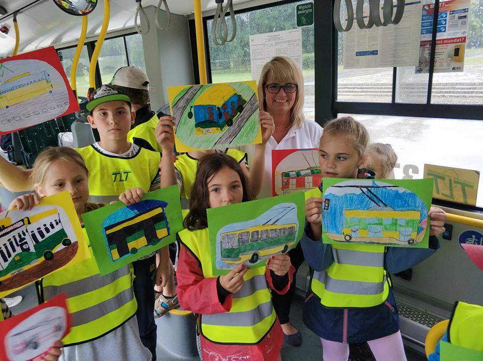 TLT má jen 21 vozidel, ale propagaci trolejbusové dopravy věnuje značné množství úsilí i času. Mj. téměř každý měsíc otevírá své brány dětem a pořádá pro ně různé zábavně-vzdělávací akce. (foto: TLT)