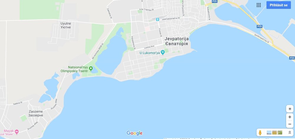 Na mapě lze vidět nejen Jevpatoriji, ale i obec Zaozjornoje, kam by se mohly jednou tramvaje podívat. (maps.google.com)