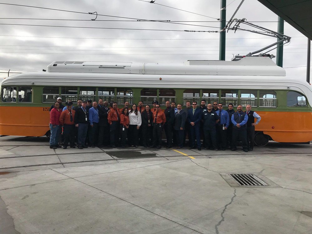 Historický omyl se podařilo napravit po 44 letech. Dne 9. 11. v 17:00 místního času se tramvaje opět do města navrátí v pravidelném režimu a až do 6. 1. 2019 budou cestující o pátcích, sobotách a nedělích vozit zdarma. (foto: El Paso Streetcar)