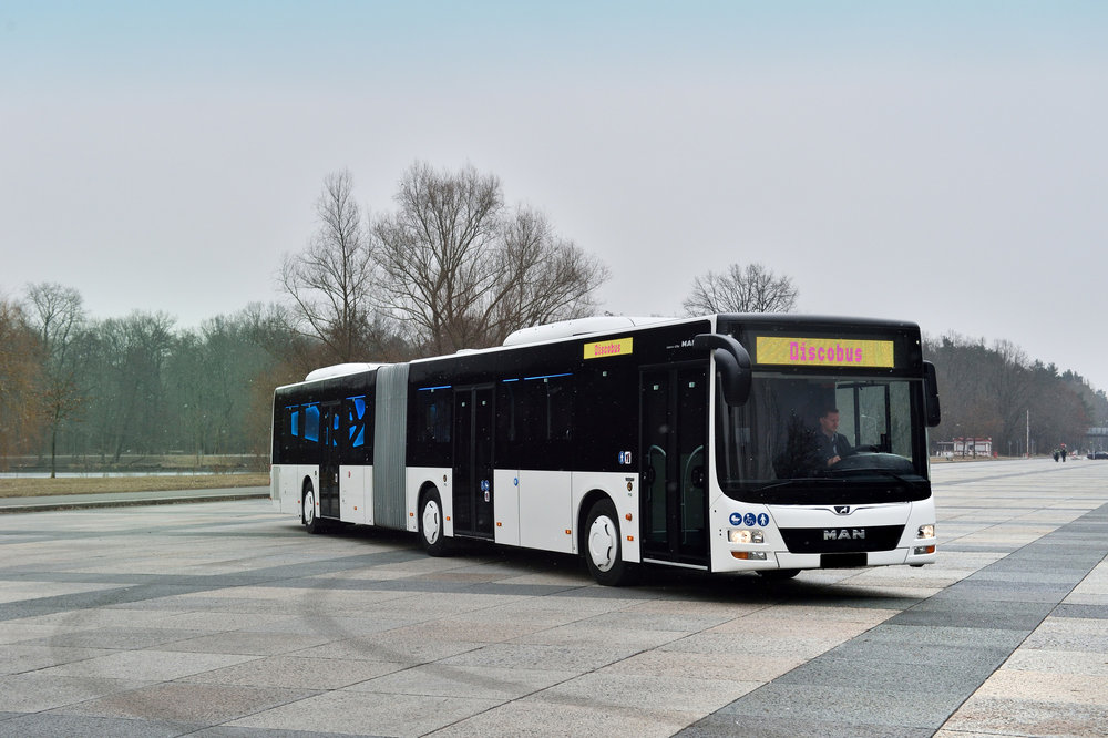 Na první pohled nevypadá třídveřová karoserie Discobusu nijak zvlášť výjimečně. (foto: MAN Truck & Bus)