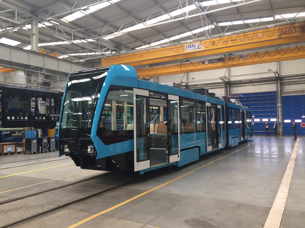 Tango NF2 zezadu z pravé strany. (foto: Libor Hinčica)