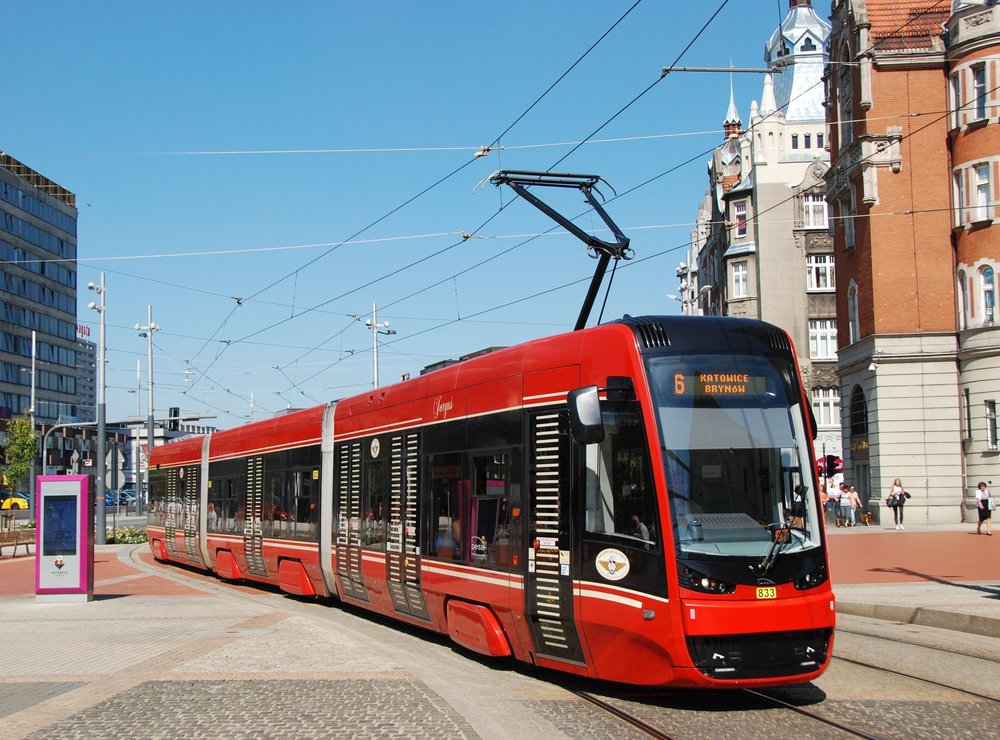 PESA dodala do katovické aglomerace již 30 vozů Pesa Twist Step (2012N). Nové tramvaje by měly z tohoto konceptu vycházet. (foto: Libor Hinčica)