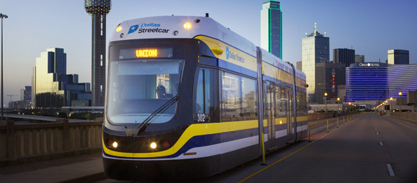 Na systému v Dallasu slouží nyní 4 vozy Liberty. (zdroj: Brookville Equipment Corporation)